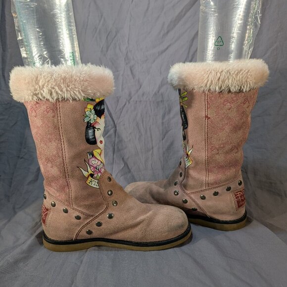 Ed Hardy Geisha Kiss of Death Pink Suede Faux Fur Lined Boots Women's US 6 - Picture 8 of 10